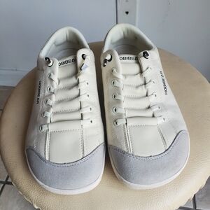 Hobibear White and Cream Sneakers